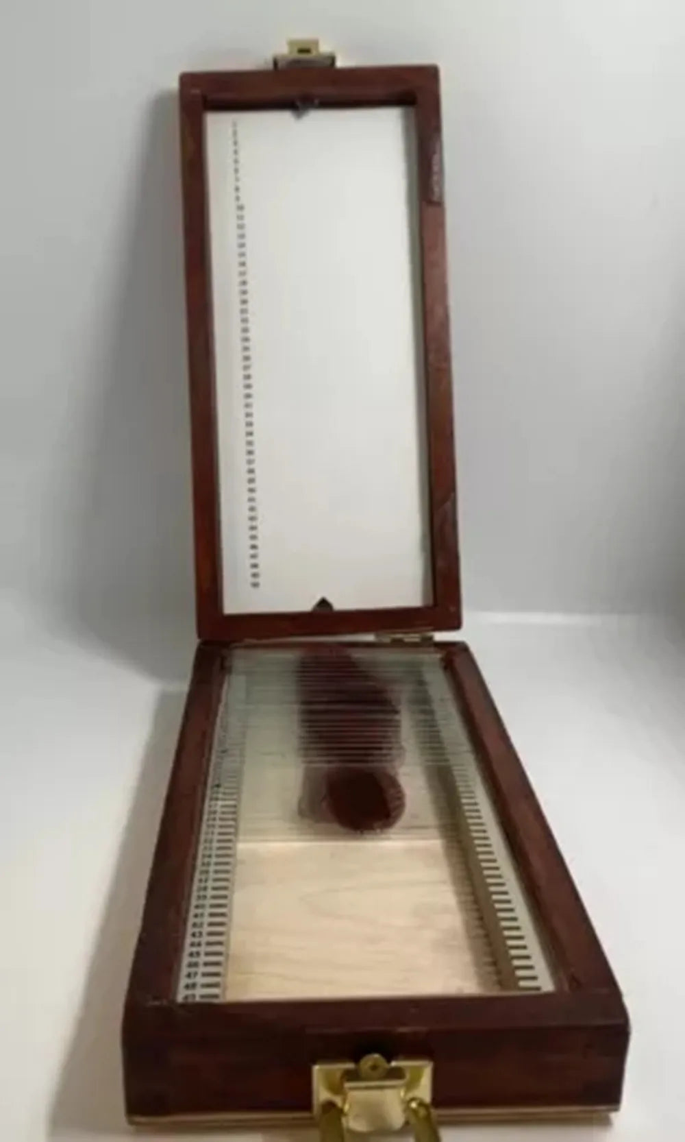🩸 Dexter Morgan - Trophy Slide Case Box